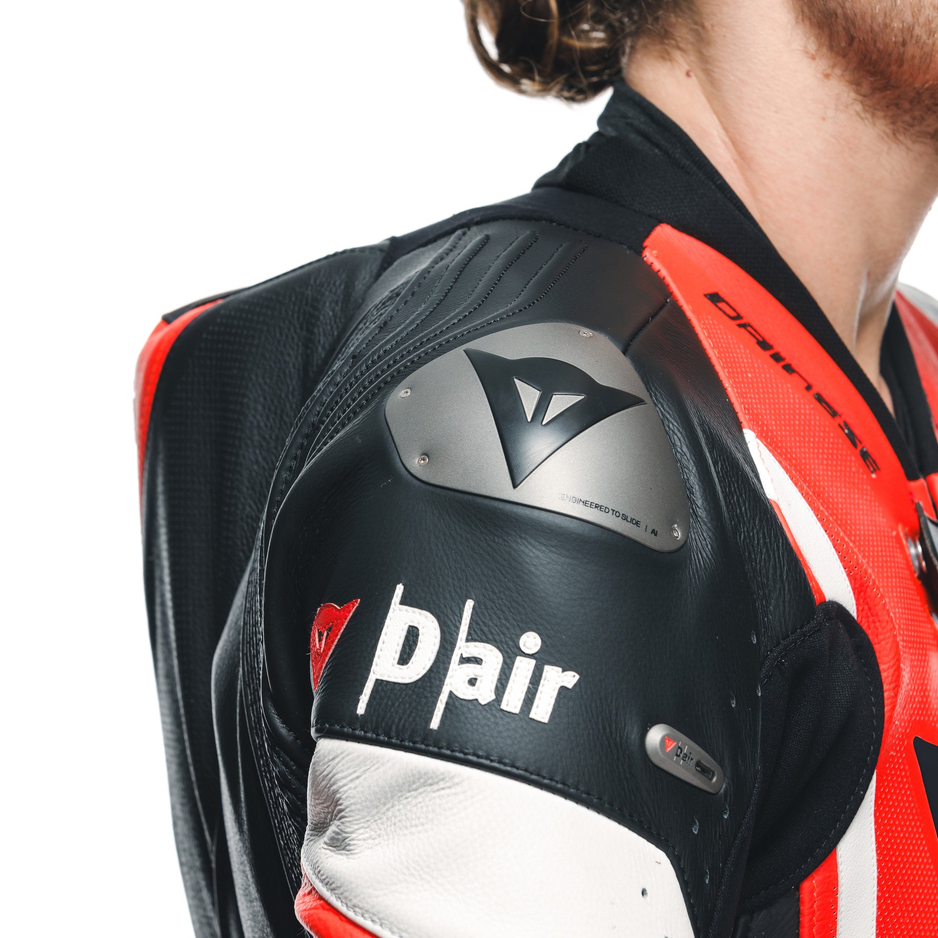 DAINESE MISANO 3 D-AIR® in pelle monopezzo Combinazione per airbag Perforata Airbag Suit | Uomini | Rosso