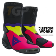 Dainese Axial 2 Air racing e stivali da motociclista stradali | Uomo | Fuxia / Viola / Giallo fluorescente | Custom Works 