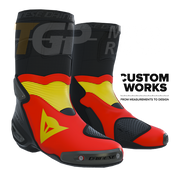 Dainese Axial 2 Racing und Straßen Motorradstiefel Herren | Spagna Edition | Custom Works
