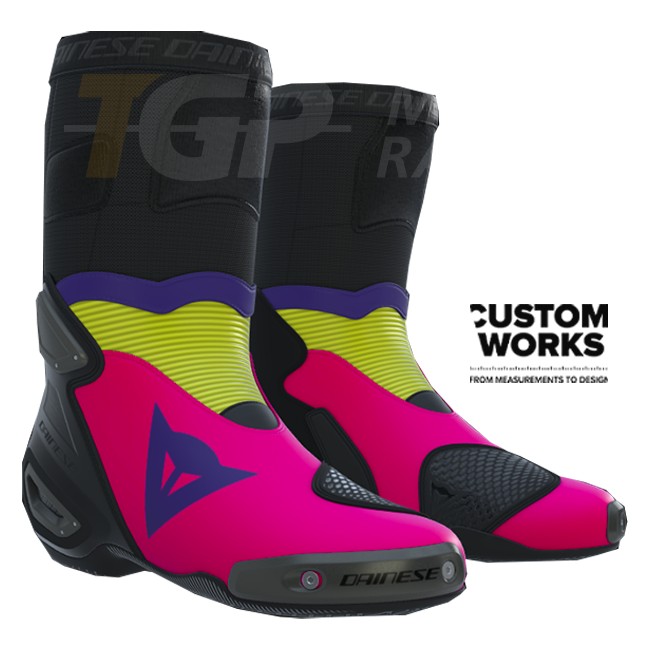 Dainese Axial 2 Racing e stivali da moto da strada | Uomo | Fuxia / Viola / Giallo fluorescente | Custom Works 