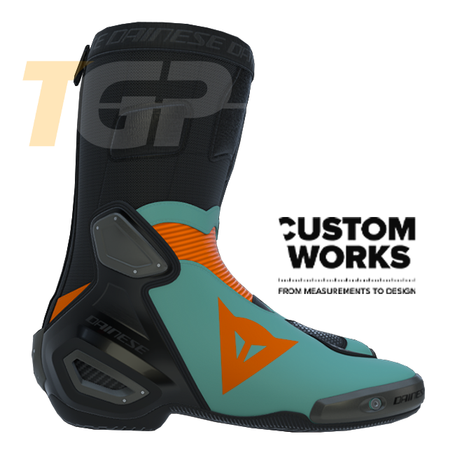 Dainese Axial 2 Stivali Racing e Moto Stradali | Uomo | Fluorot / Nero | Custom Works 
