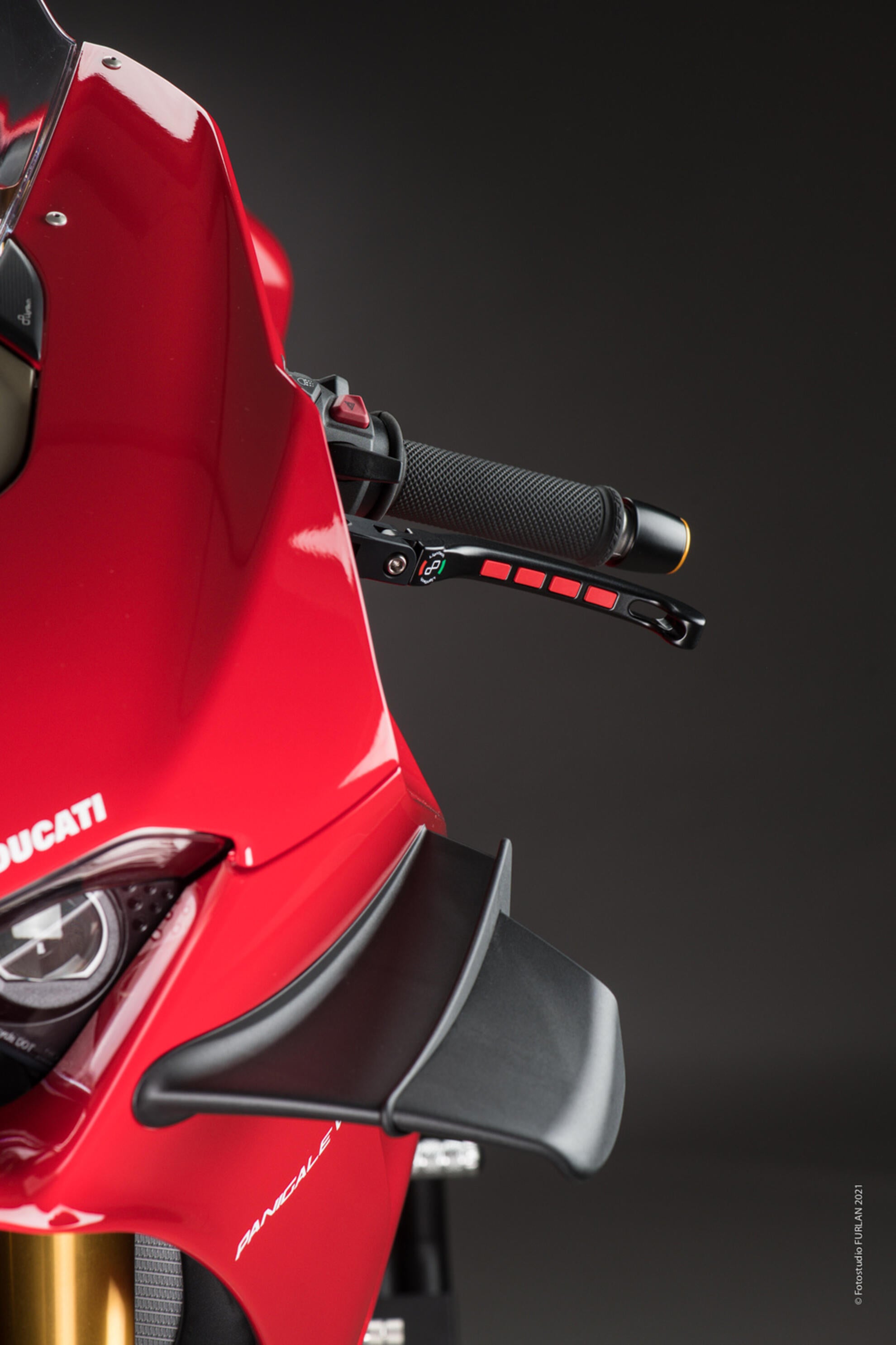 Winglets Set carbon Lightch Ducati Panigale V4/S/R (19-21) Card0815