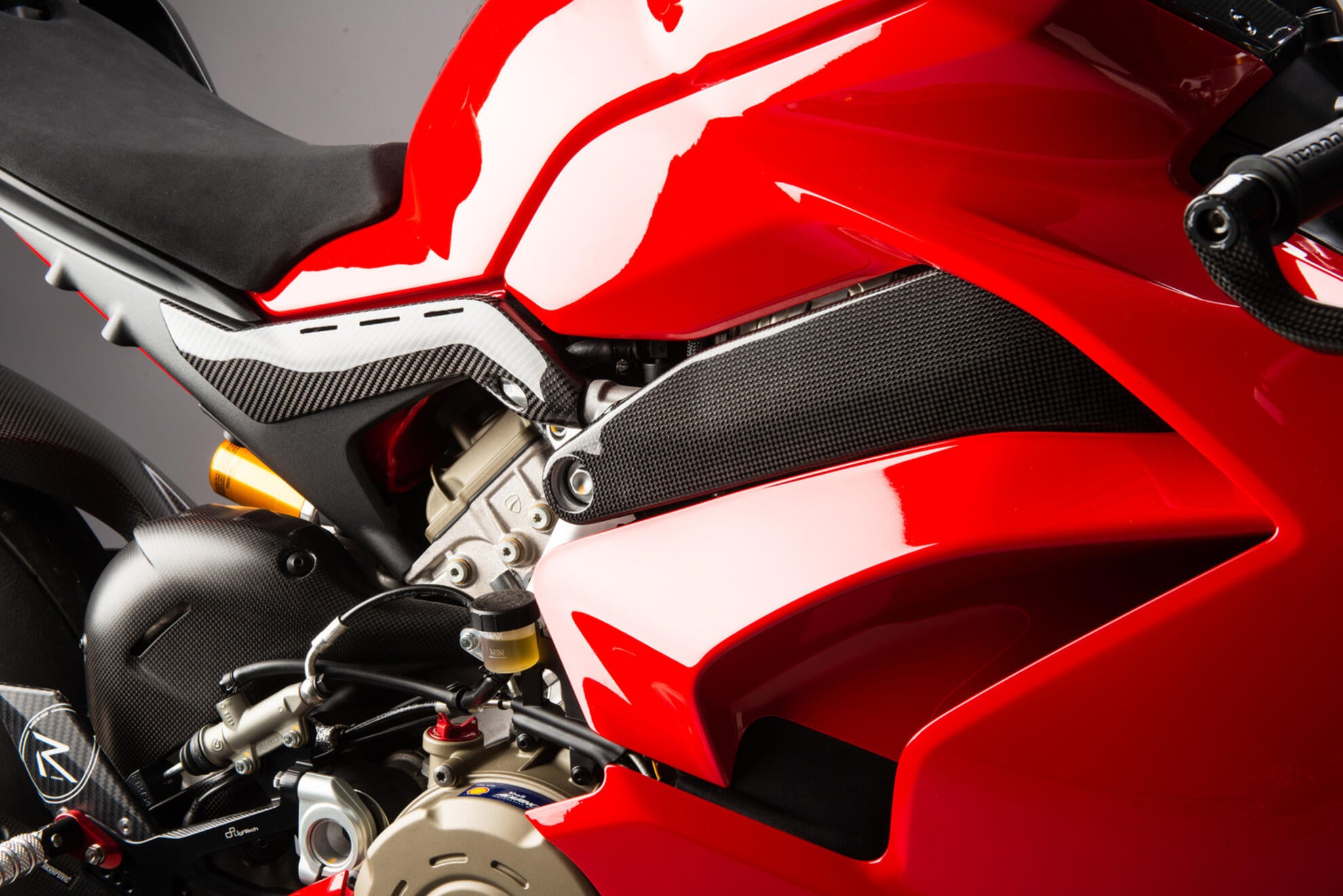 Copertura del telaio posteriore in carbonio LighTech Ducati Panigale V4/S/R (18-24) CARD0880 