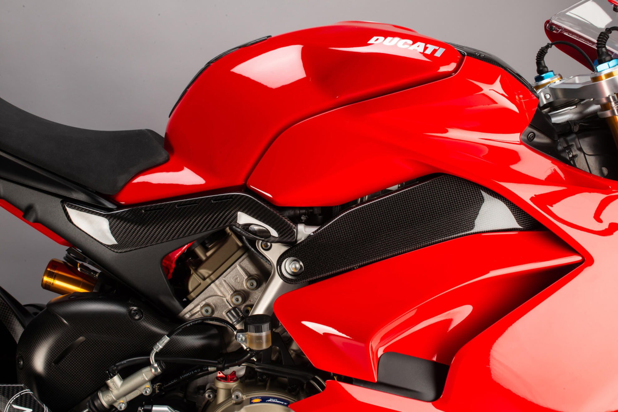 Copertura del telaio posteriore in carbonio LighTech Ducati Panigale V4/S/R (18-24) CARD0880 
