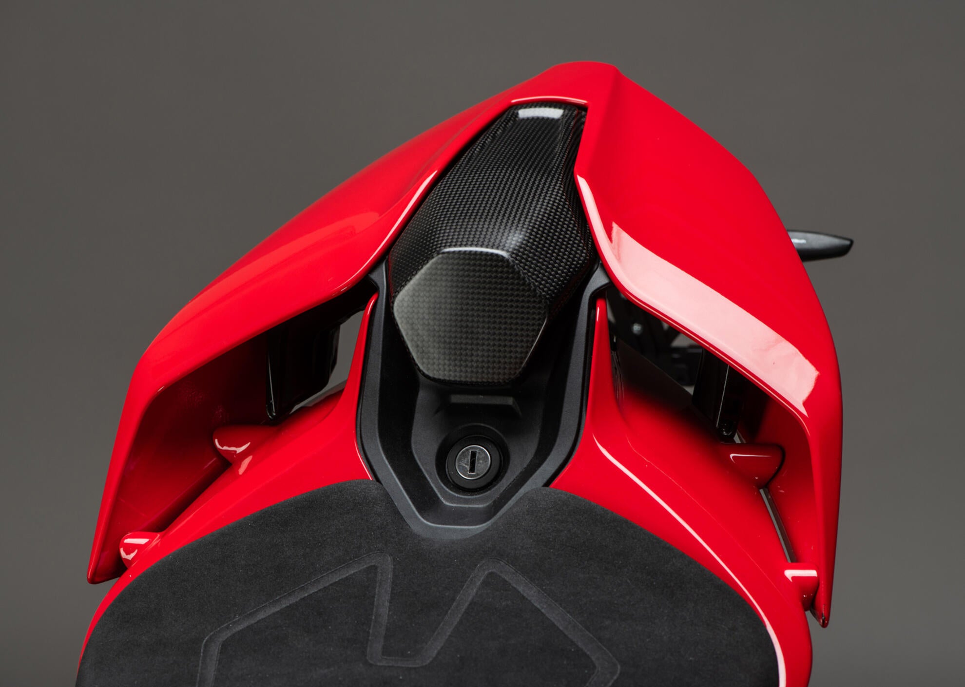 Copertura Paloma Carbon Lightch Ducati Panigale V4/S (2025) Card2492M