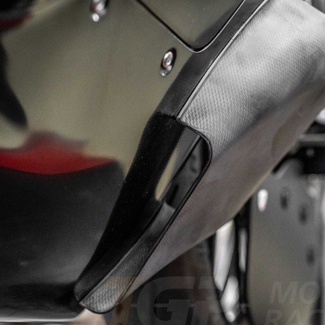 Set di Sidepods Angolari Lavatex AP Carbon Line Ducati Panigale V4/S/R (25-26) 