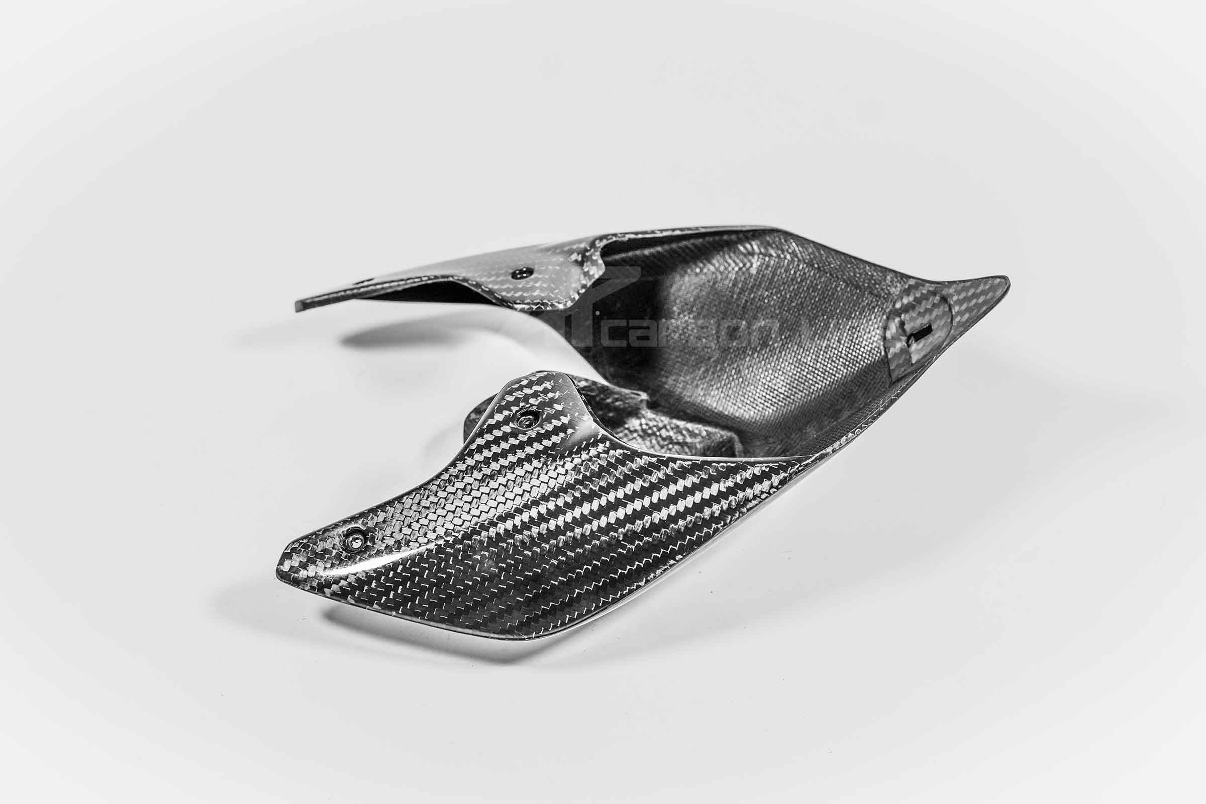 Carena posteriore in carbonio 400g AP Carbon Line Ducati Panigale V4/S/R (18-24) 