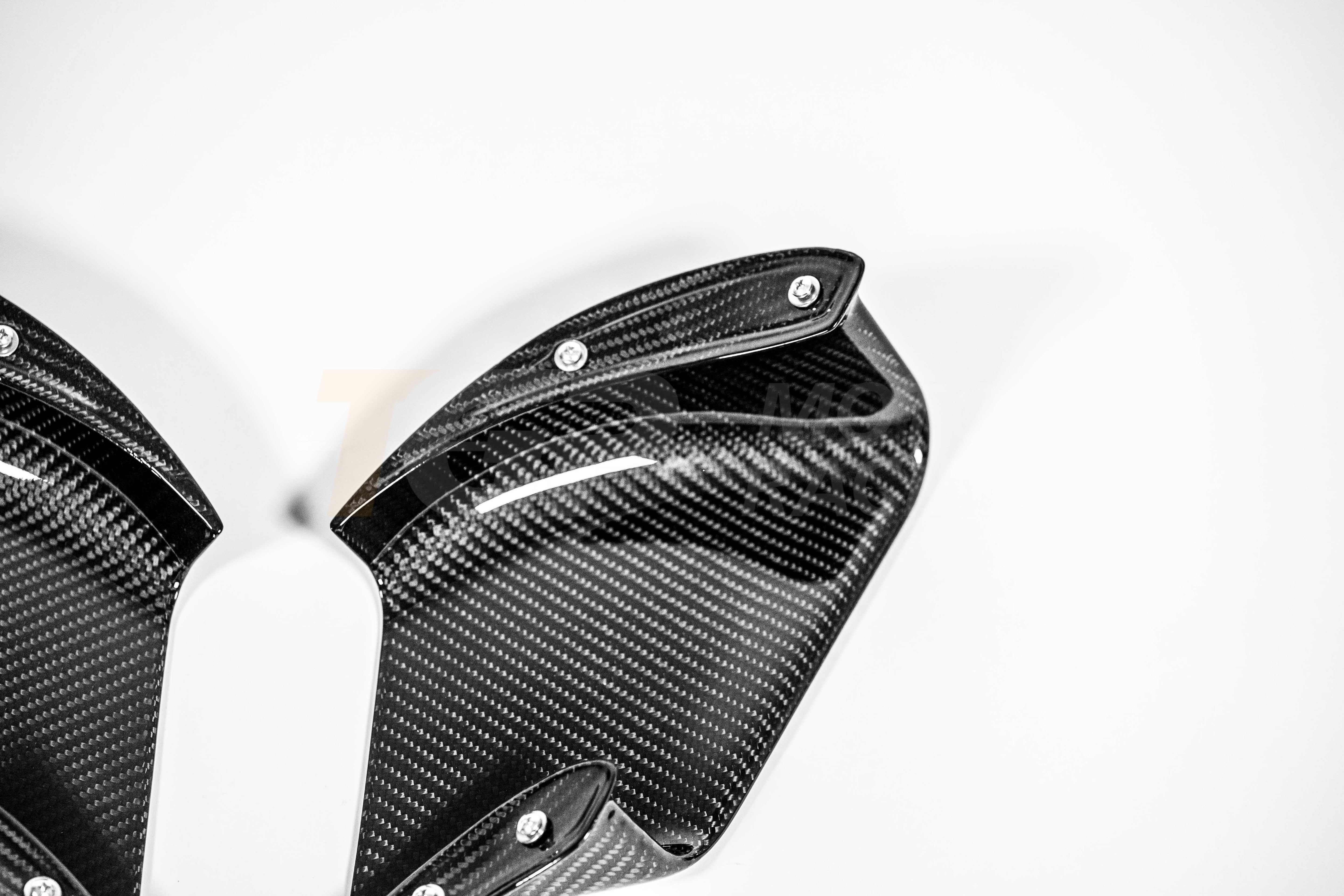 Set Sidepod Angolo da 200 g in Carbonio AP Carbon Line per Ducati Panigale V4/S/R (25-26) 