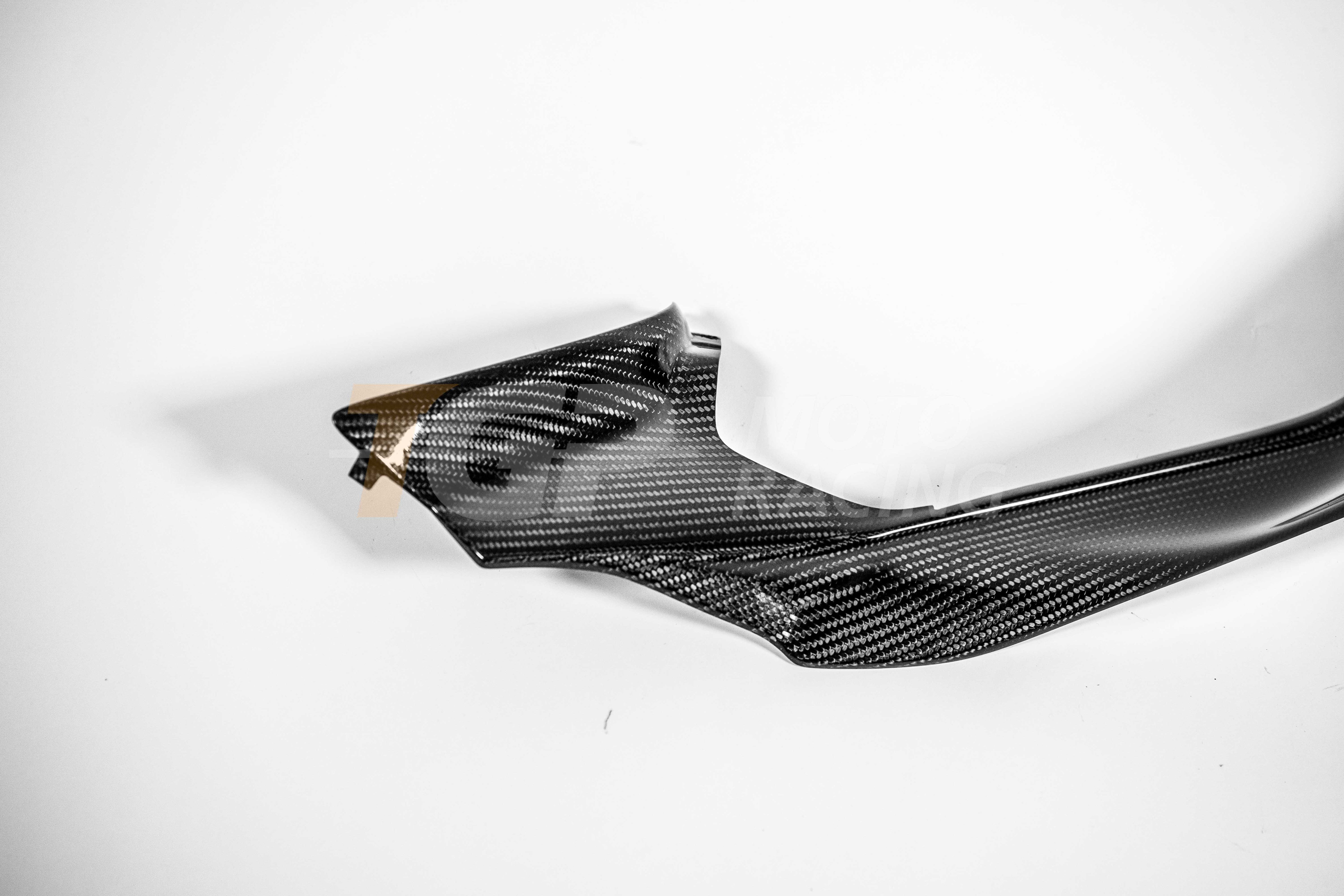 Heckverkleidung links 200g Carbon AP Carbon Line Ducati Panigale V4/S/R (25-26)