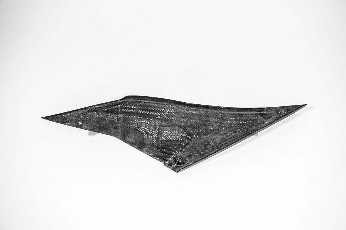 Parte di serbatoio in basso a destra 200 g di carbonio AP Aprilia RSV4/RR/1100 Factory (21-25)