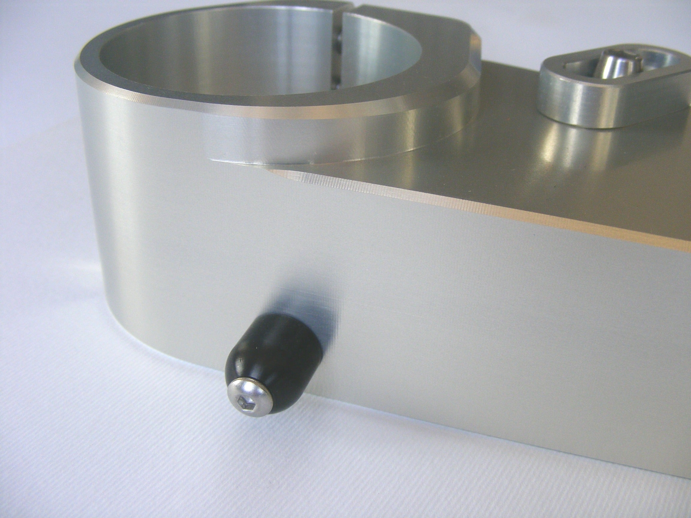 Ponte Gabel per parti speciali IMA con un Ducati Panigale V4/s regolabile (2025)