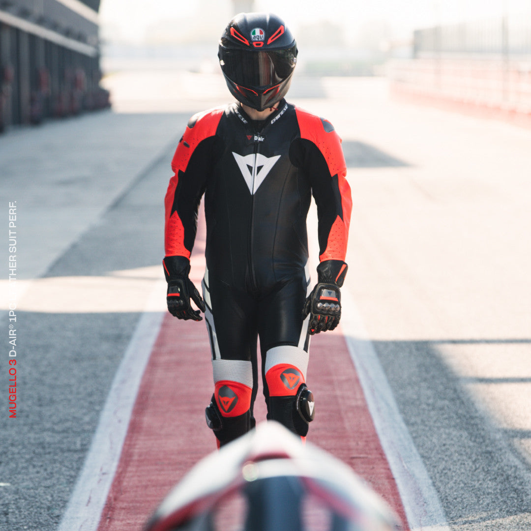 Mugello 3 D-AIR® Dainese Combinazione in pelle monopezzo. Uomini | Nero/rosso
