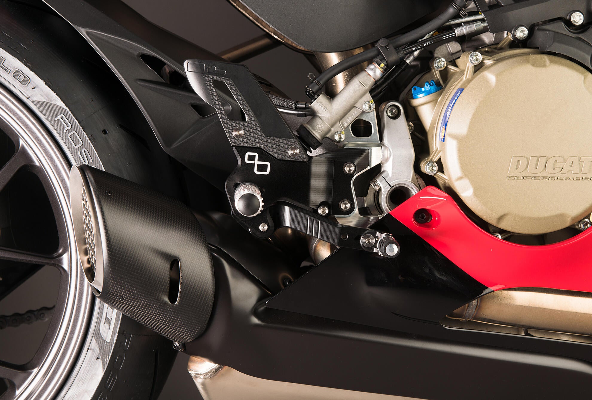 Sistema di poggiapiedi Track-Feus Lightch Circuit Ducati Panigale 1299/s (15-18) FTRDU014