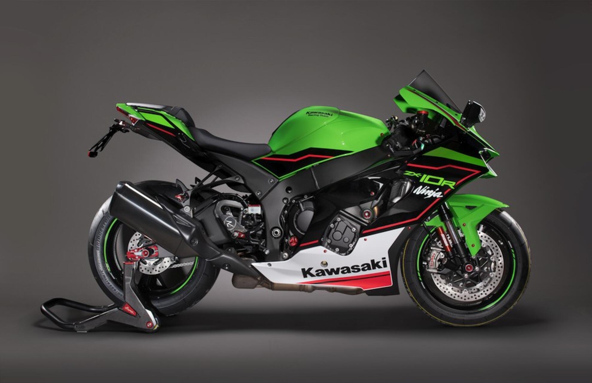 Sistema di poggiapiedi R Lightch Kawasaki ZX-10 R/RR (21-25) FTRKA011R