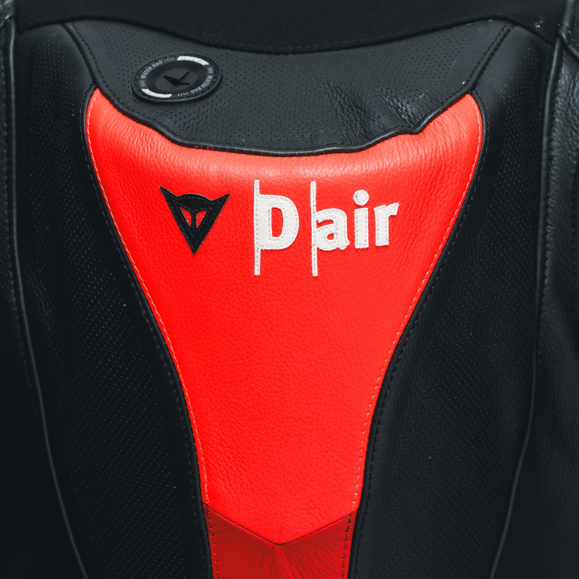 Dainese Misano 3 Lady D-AIR® in pelle monopezzo per una tuta da corsa airbag | Donne | Rosso