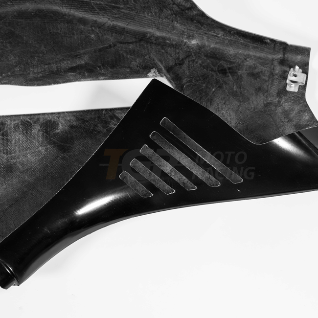 Pannello laterale sinistro Lavatex AP Carbon Line Ducati Panigale V4 R (2026) 