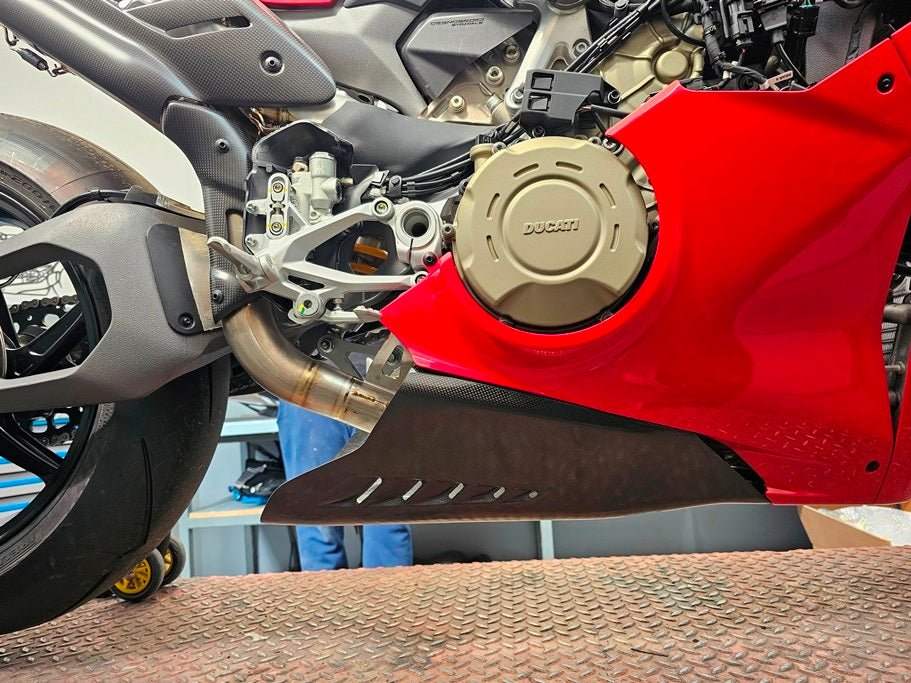 Spoiler anteriore in carbonio Bugspoiler Fullsix Ducati Panigale V4/S (2025) 
