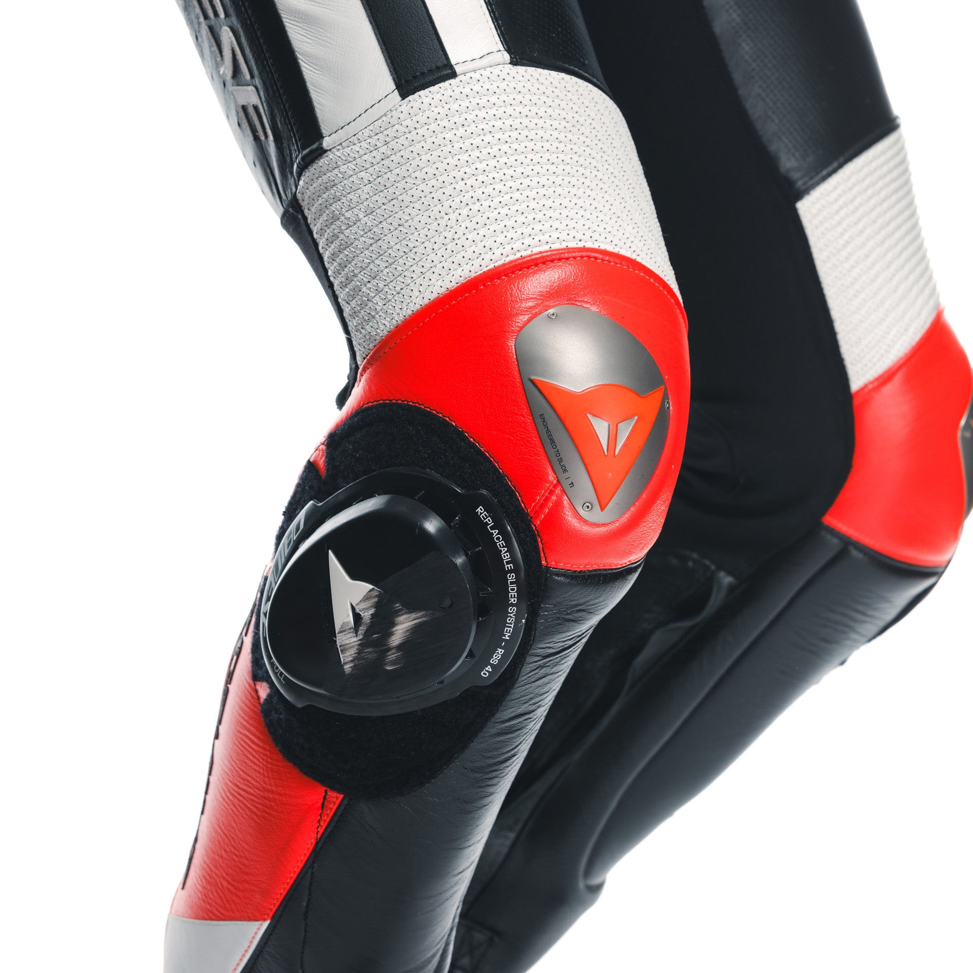 Mugello 3 D-AIR® Dainese Combinazione in pelle monopezzo. Uomini | Nero/rosso