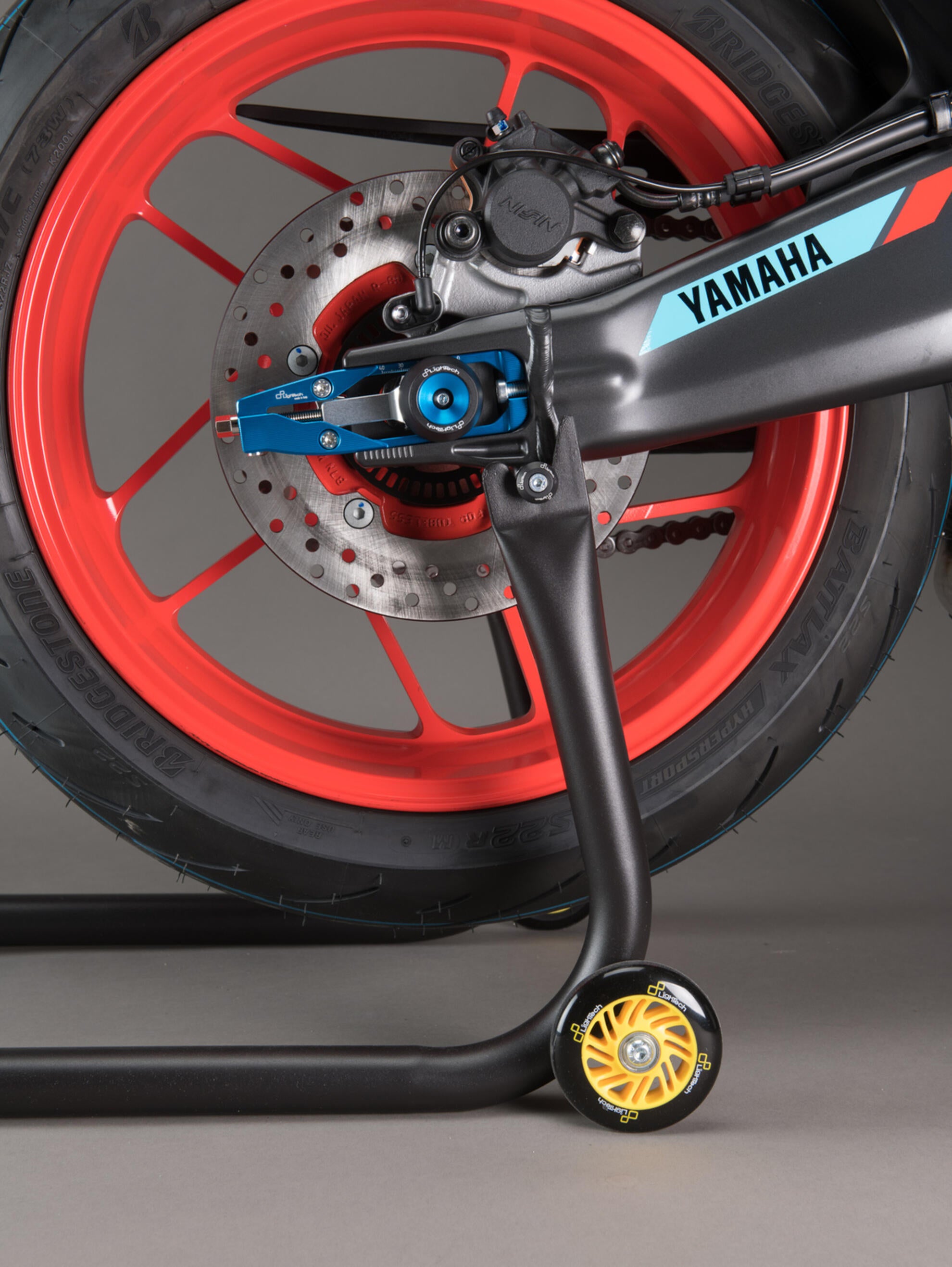 Ruota posteriore in acciaio Lightch Ducati Panigale V4/S (2025) con registrazioni fork RSF036