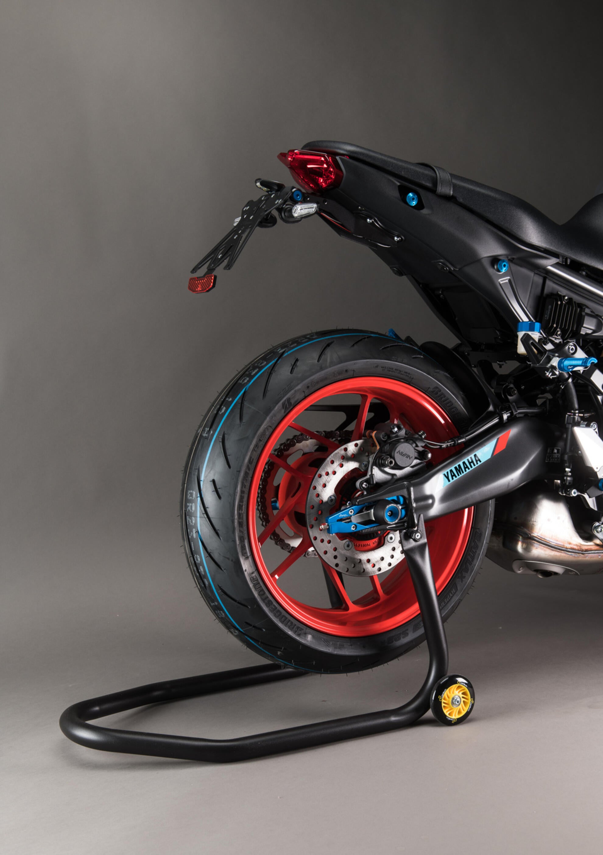 Ruota posteriore in acciaio Lightch Ducati Panigale V4/S (2025) con registrazioni fork RSF036