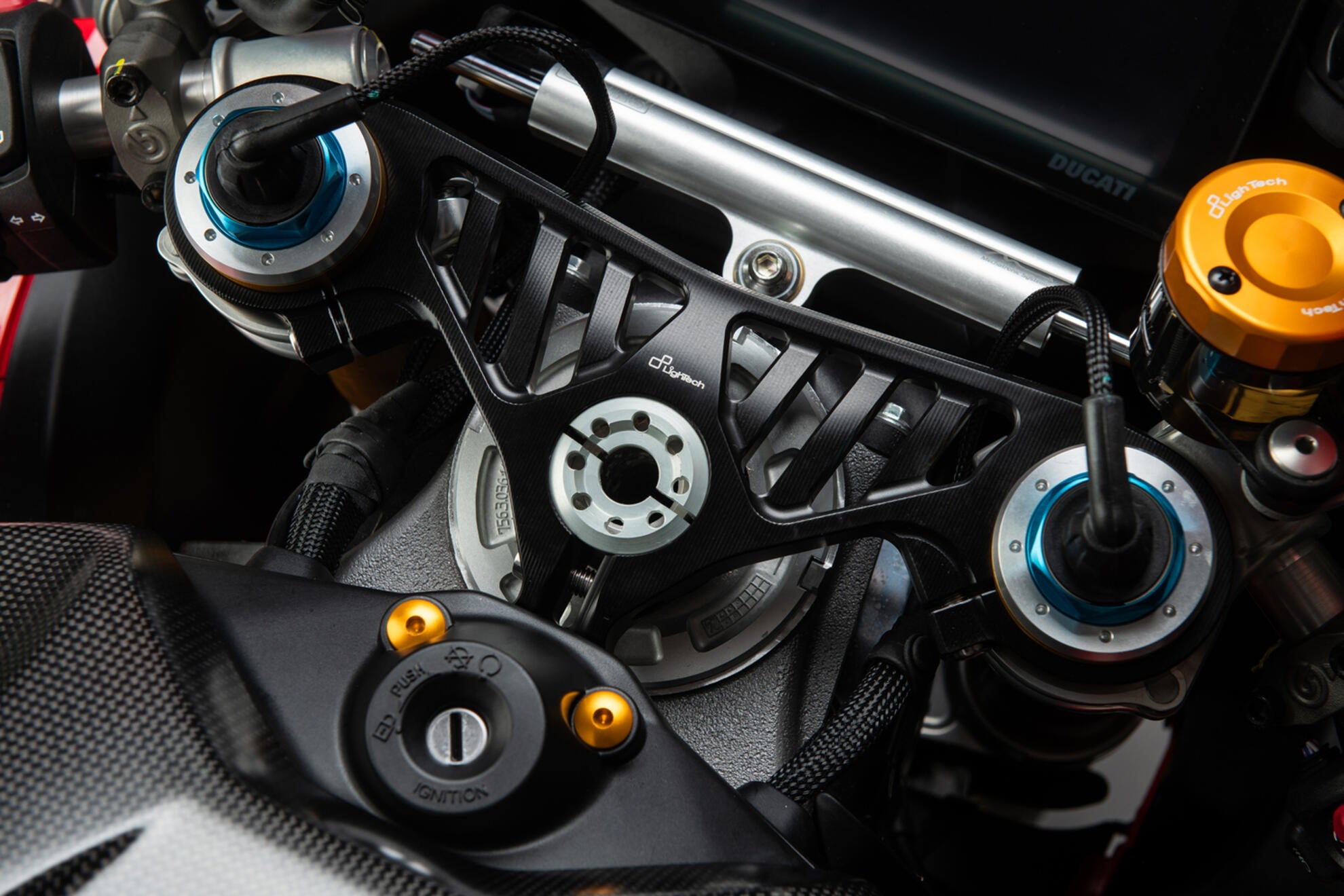 Gabel Bridge (in alto) Lightch Ducati Panigale V4/S (2025) TCADU002NER