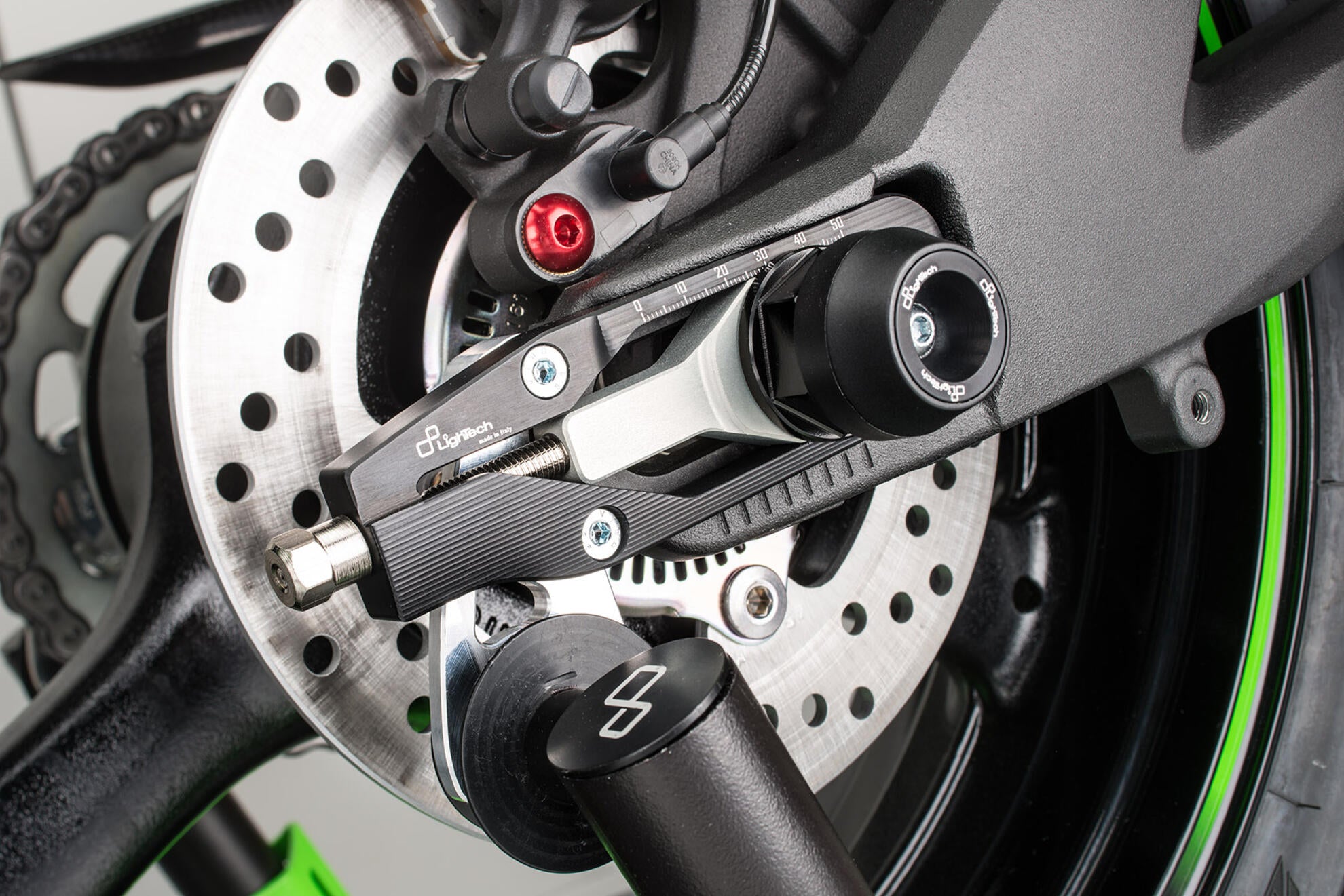 Tenditore a catena Lightch Kawasaki ZX-10 R/RR (16-25) Teka002