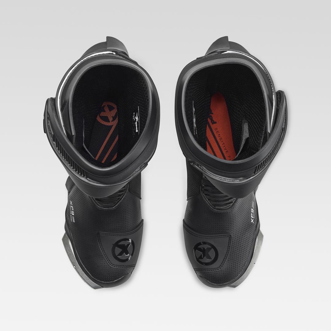 Stivale da moto da corsa e da strada XPD XP9-S AIR perforato | Uomo | Bianco/Nero 