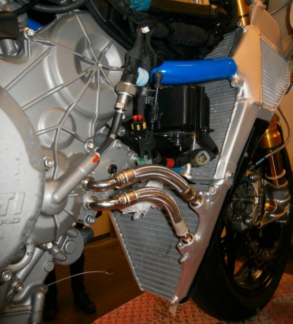 Kit radiatore H2O Performance acqua + olio per Ducati Panigale V2 EVO (20-24) 