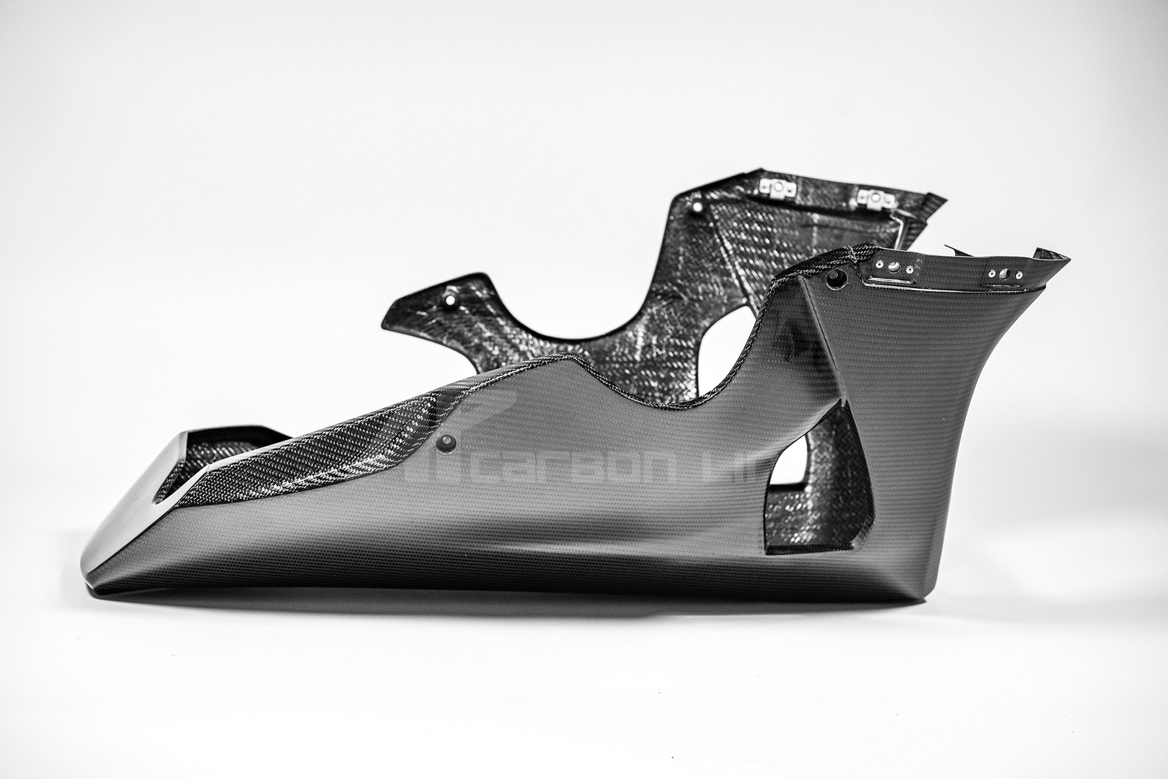 BugPoiler 200g AP Carbon Line Yamaha YZF-R1/M RN65 (20-25)