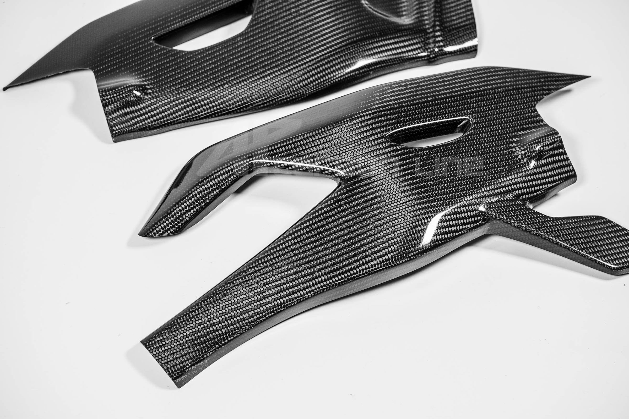 Coperture altalene 200 g di carbonio AP Yamaha YZF-R1/M RN32, RN49 e RN65 (15-25)