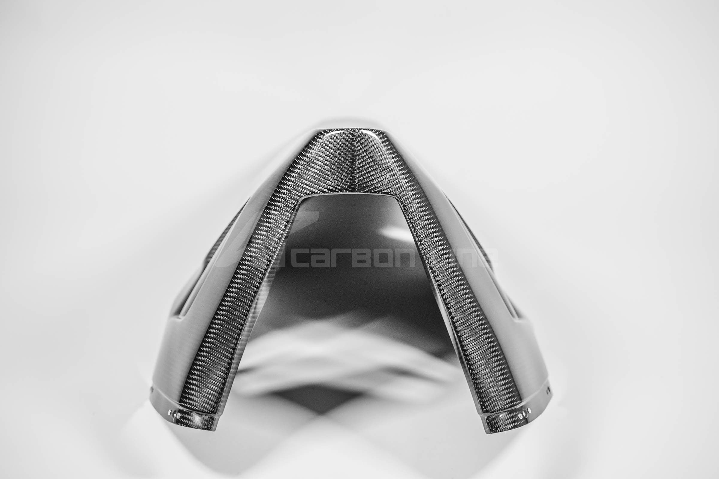 Spoiler per insetto 200g AP Carbon Line Honda CBR 1000 RR-R SC82 (20-23) 