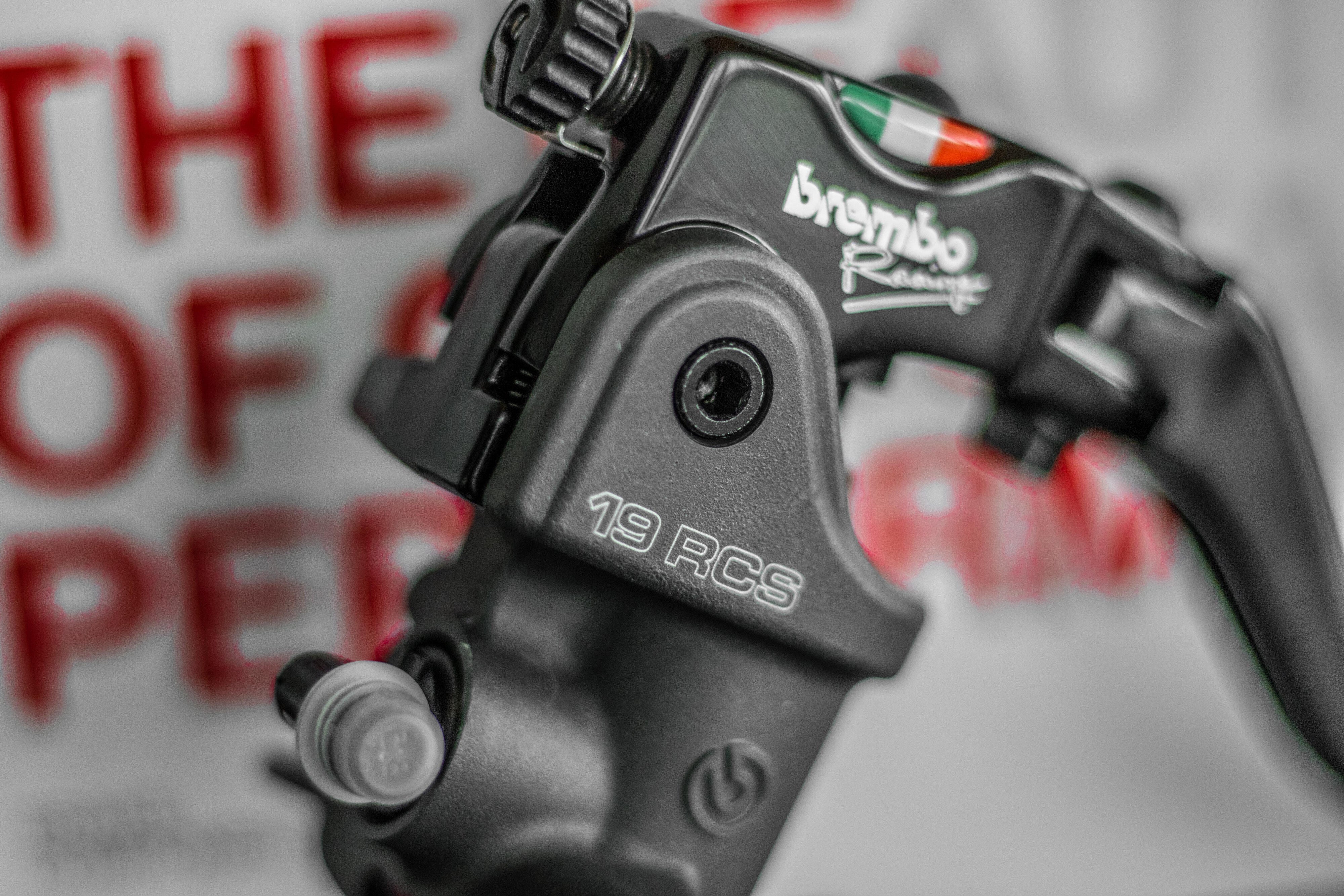 Pompa freno radiale Brembo RCS 19 x 18-20 110A26310 