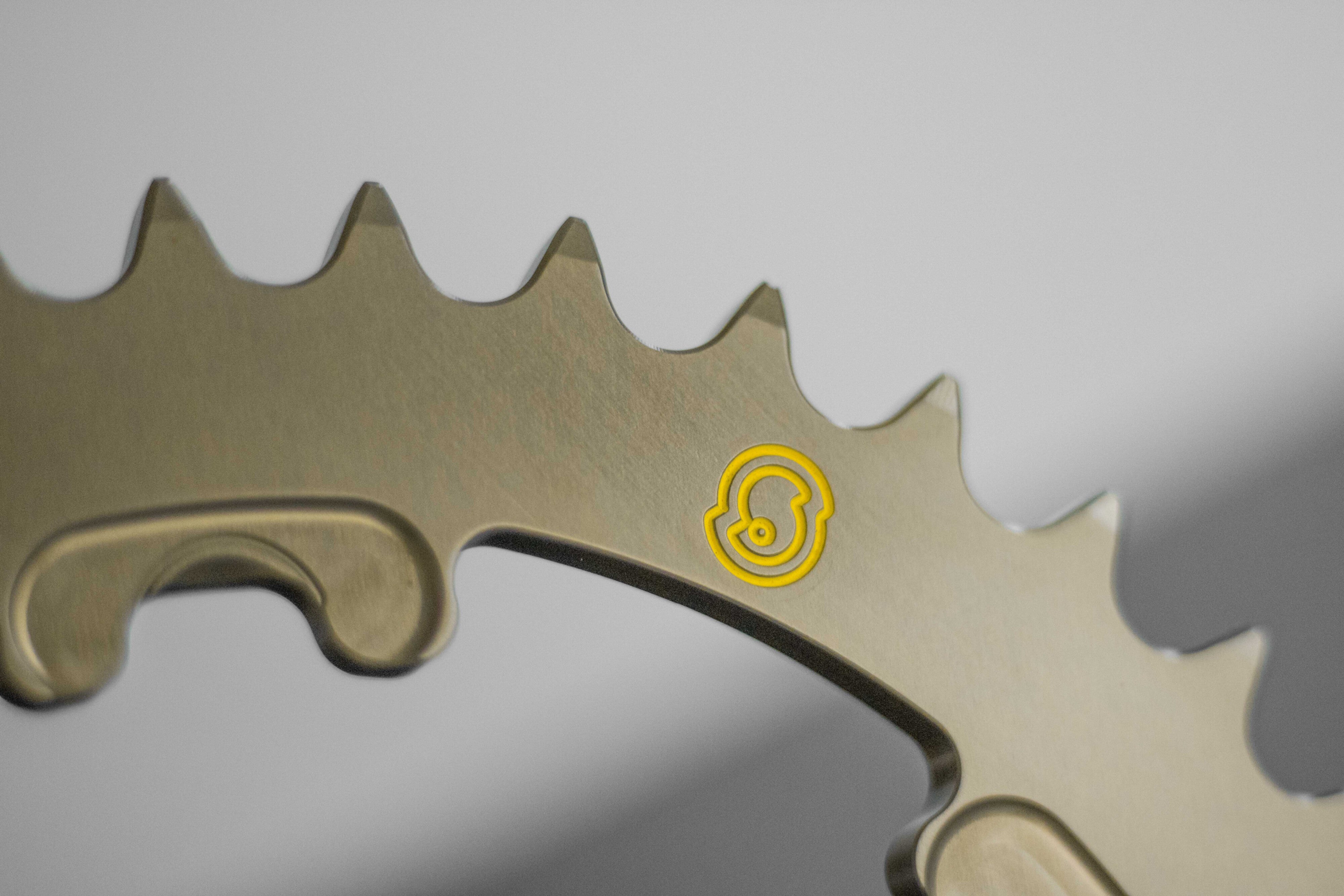 Sitta Aluminium Kettenrad 266D Quick Fit Mozzo della corona posteriore – 37-46 denti, passo 520/525 