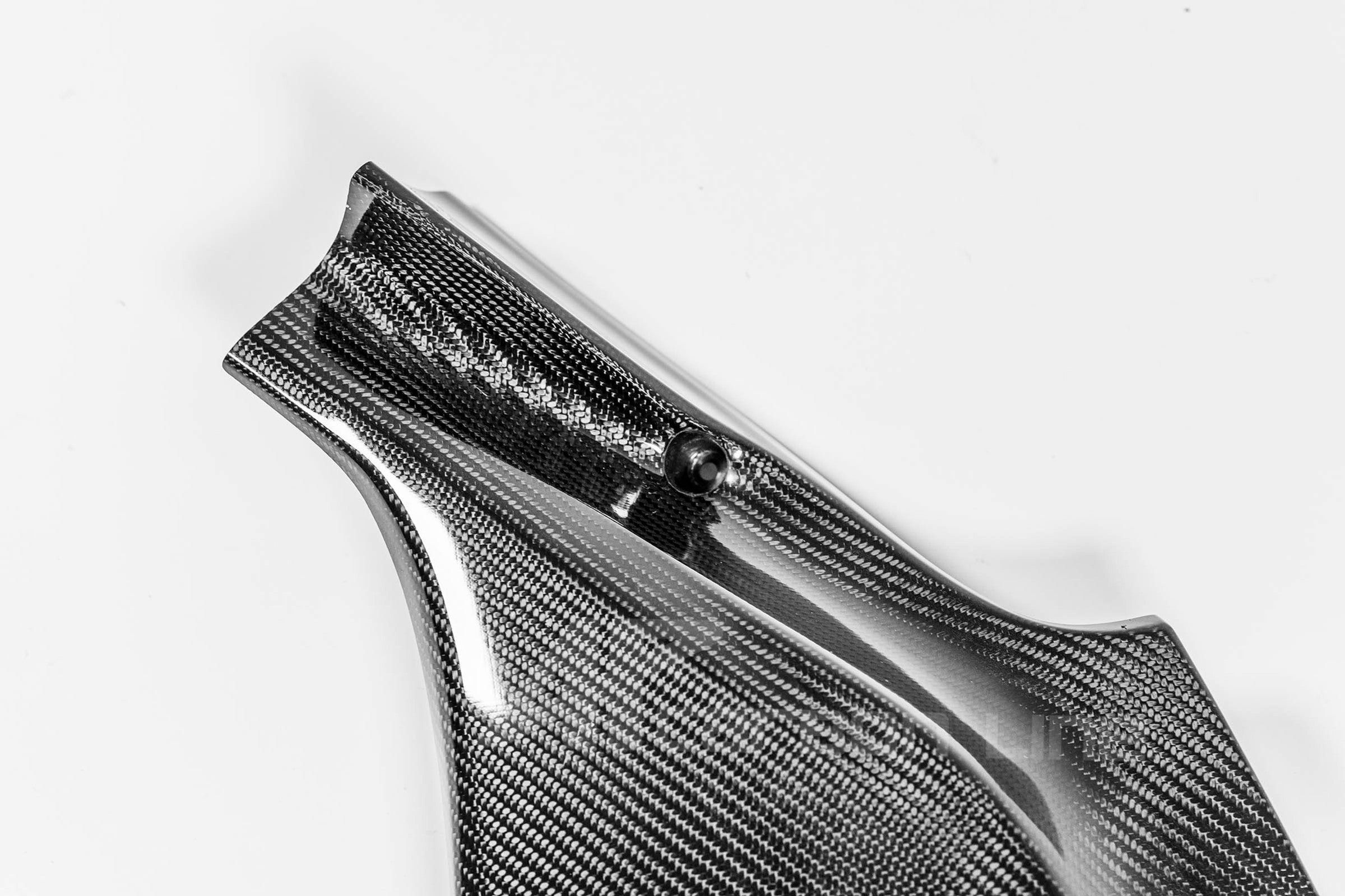 Parte laterale sulla linea di carbonio AP da 200 g di sinistra Yamaha YZF-R1/M RN65 (20-25)