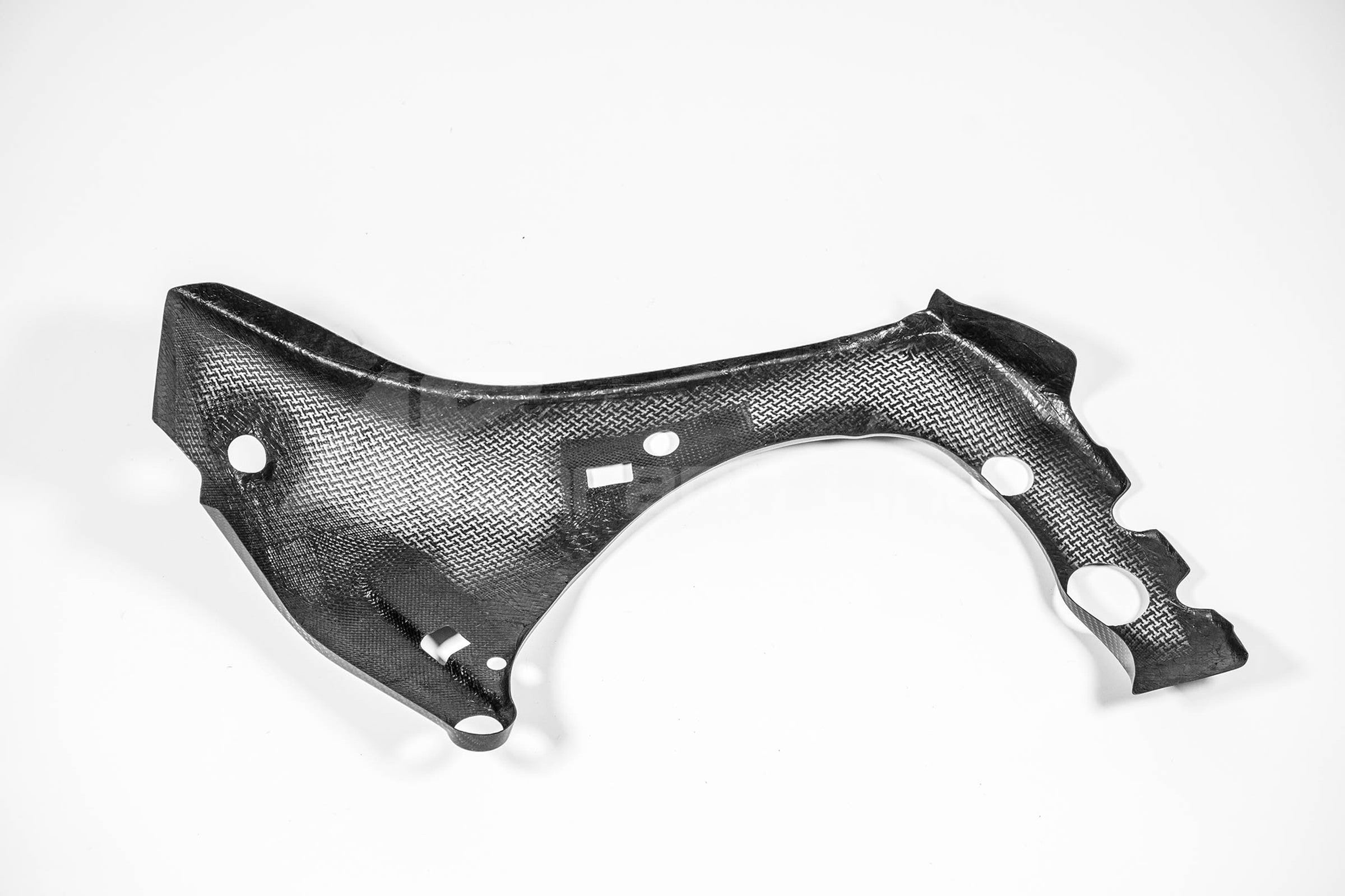 Il framework copre 200 g di linee di carbonio AP Yamaha YZF-R1/M RN32, RN49 e RN65 (15-25)